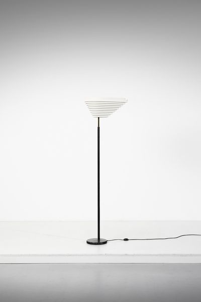 AALTO ALVAR (1898 - 1976) : Lampada da terra mod. A805 per Valaistutyo  - Asta Asta 420 | DESIGN E ARTI DECORATIVE DEL NOVECENTO Online - Associazione Nazionale - Case d'Asta italiane