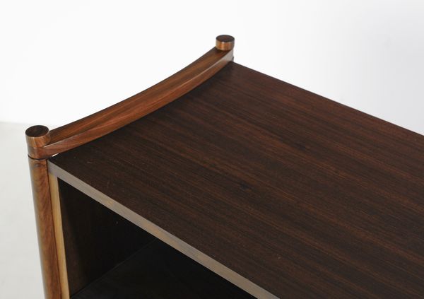 FUKUOH HIROZI : Credenza della serie Archimede per Gavina  - Asta Asta 420 | DESIGN E ARTI DECORATIVE DEL NOVECENTO Online - Associazione Nazionale - Case d'Asta italiane