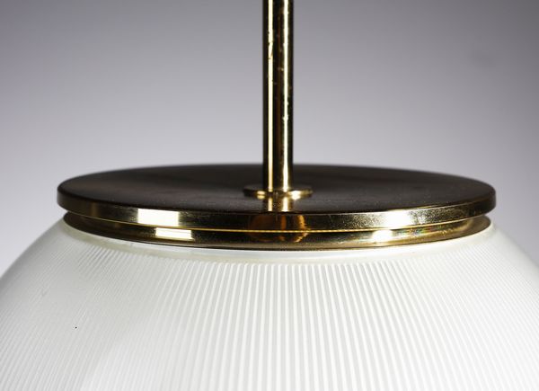 MAZZA SERGIO (n. 1931) : Lampada da tavolo mod. Alfa per Artemide  - Asta Asta 420 | DESIGN E ARTI DECORATIVE DEL NOVECENTO Online - Associazione Nazionale - Case d'Asta italiane