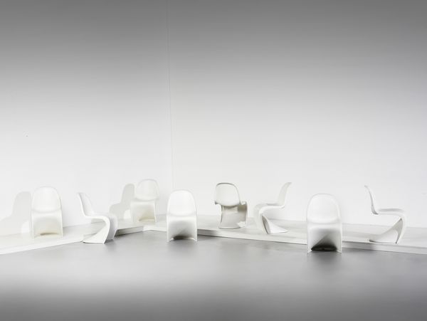 PANTON VERNER (1926 - 1998) : Lotto di otto sedie mod. Panton Chair per Vitra  - Asta Asta 420 | DESIGN E ARTI DECORATIVE DEL NOVECENTO Online - Associazione Nazionale - Case d'Asta italiane