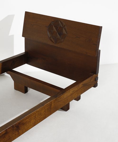 RIVADOSSI GIUSEPPE (n. 1935) : Letto singolo per Officina Rivadossi  - Asta Asta 420 | DESIGN E ARTI DECORATIVE DEL NOVECENTO Online - Associazione Nazionale - Case d'Asta italiane