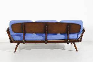 ERCOLANI LUCIAN RANDOLPH (1988 - 1976) : Divano mod. Studio Couch per Ercol  - Asta Asta 420 | DESIGN E ARTI DECORATIVE DEL NOVECENTO Online - Associazione Nazionale - Case d'Asta italiane