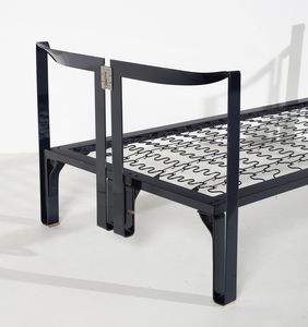 SCARPA AFRA (1937-2011) & TOBIA (n. 1935) : Letto singolo mod. Vanessa per Gavina  - Asta Asta 420 | DESIGN E ARTI DECORATIVE DEL NOVECENTO Online - Associazione Nazionale - Case d'Asta italiane