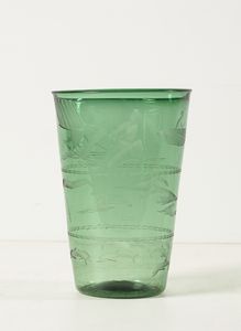 MANIFATTURA MURANESE : Grande vaso con incisioni alla mola raffiguranti delfini e scene di sport acquatici. Vetro trasparente verdino  - Asta Asta 420 | DESIGN E ARTI DECORATIVE DEL NOVECENTO Online - Associazione Nazionale - Case d'Asta italiane