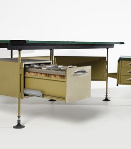 STUDIO BBPR (n. 1932) : Scrivania con cassettiera della serie Spazio Modernista per Olivetti  - Asta Asta 420 | DESIGN E ARTI DECORATIVE DEL NOVECENTO Online - Associazione Nazionale - Case d'Asta italiane