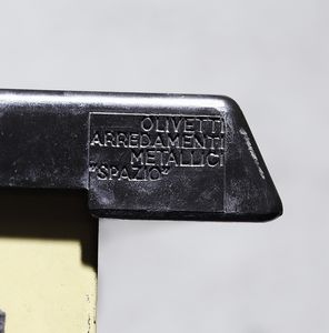 STUDIO BBPR (n. 1932) : Scrivania con cassettiera della serie Spazio Modernista per Olivetti  - Asta Asta 420 | DESIGN E ARTI DECORATIVE DEL NOVECENTO Online - Associazione Nazionale - Case d'Asta italiane