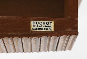 DUCROT : Coppia di comodini con vano a giorno e cassettino sottopiano  - Asta Asta 420 | DESIGN E ARTI DECORATIVE DEL NOVECENTO Online - Associazione Nazionale - Case d'Asta italiane