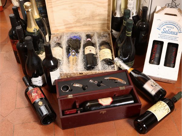 Assortimento di vini e spumanti  - Asta Una villa fiorentina. Arredi e Dipinti Antichi. Arte Contemporanea - Associazione Nazionale - Case d'Asta italiane