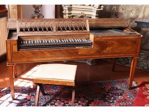 Fortepiano a tavolo  - Asta Una villa fiorentina. Arredi e Dipinti Antichi. Arte Contemporanea - Associazione Nazionale - Case d'Asta italiane