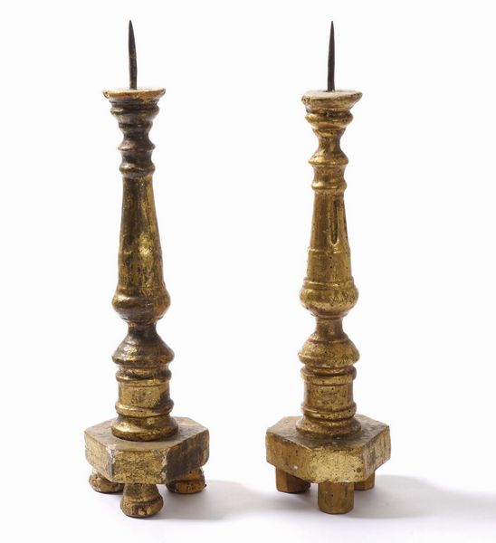 Coppia di candelieri in legno dorato  - Asta Antiquariato Settembre - Associazione Nazionale - Case d'Asta italiane
