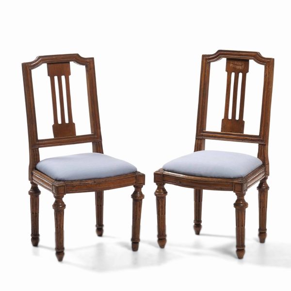 Coppia di sedie in legno. XVIII secolo  - Asta Antiquariato Settembre - Associazione Nazionale - Case d'Asta italiane