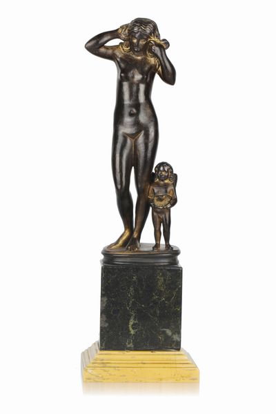 Venere Anadiomene con Cupido  - Asta Cuprum. Reloaded. Bronzetti dal Medioevo all'800 - Associazione Nazionale - Case d'Asta italiane