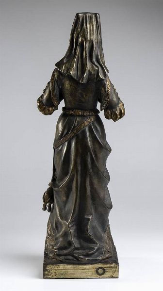 Scultura francese in bronzo raffigurante una dama in abiti nobiliari   - firmata S. OMERTH  - Asta Mobili e Oggetti d'Arte dal XVII all'inizio del XX Secolo - Associazione Nazionale - Case d'Asta italiane