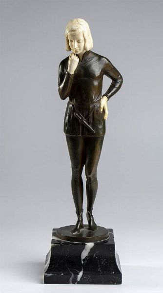 Scultura tedesca in bronzo raffigurante una figura maschile - firmata SCHTIMPE  - Asta Mobili e Oggetti d'Arte dal XVII all'inizio del XX Secolo - Associazione Nazionale - Case d'Asta italiane