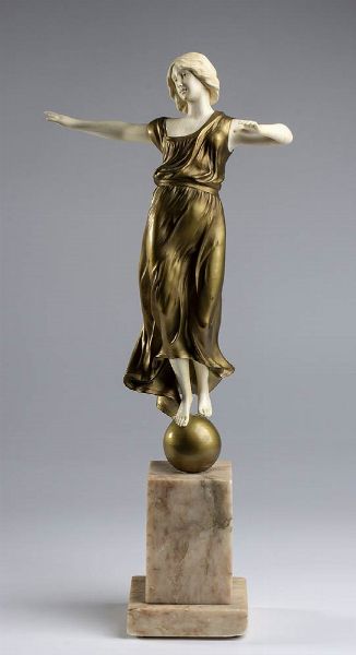 Scultura francese in bronzo raffigurante  l'equilibrio - firmata MARTEN  - Asta Mobili e Oggetti d'Arte dal XVII all'inizio del XX Secolo - Associazione Nazionale - Case d'Asta italiane