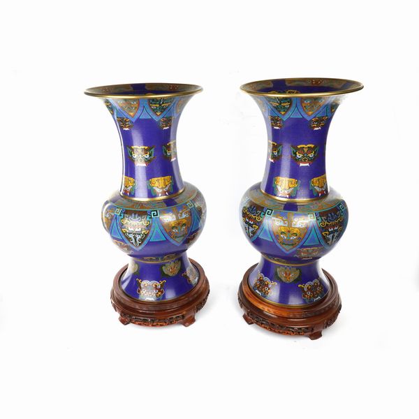 Coppia di vasi in ormolou  - Asta Smart Auction: Arredi, Dipinti, Sculture e altro a prezzi vantaggiosi - Associazione Nazionale - Case d'Asta italiane