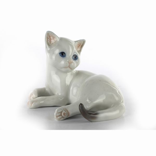 Gatto in porcellana policroma Royal Copenhagen  - Asta Smart Auction: Arredi, Dipinti, Sculture e altro a prezzi vantaggiosi - Associazione Nazionale - Case d'Asta italiane