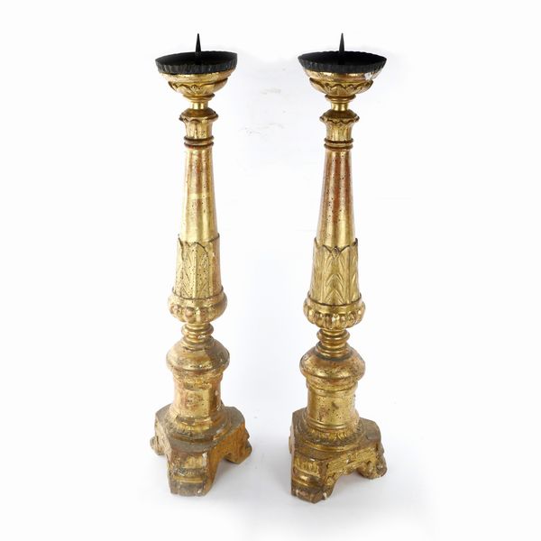 Coppia di torcieri in legno dorato  - Asta Smart Auction: Arredi, Dipinti, Sculture e altro a prezzi vantaggiosi - Associazione Nazionale - Case d'Asta italiane