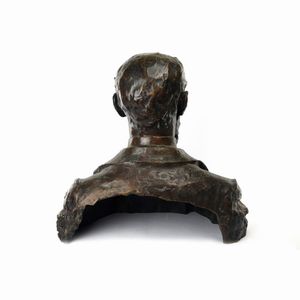 Busto virile in bronzo a patina bruna  - Asta Smart Auction: Arredi, Dipinti, Sculture e altro a prezzi vantaggiosi - Associazione Nazionale - Case d'Asta italiane