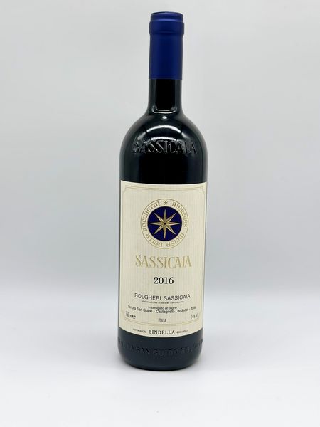 Tenuta San Guido Bolgheri, Sassicaia  - Asta Vini e Distillati. D'Annata, Pregiati e da Collezione - Associazione Nazionale - Case d'Asta italiane