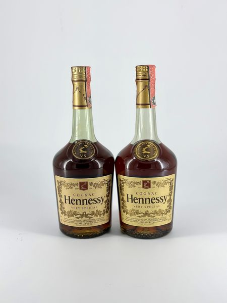 Hennessy V.S. Cognac  - Asta Vini e Distillati. D'Annata, Pregiati e da Collezione - Associazione Nazionale - Case d'Asta italiane