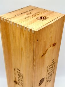 Fratelli Lunelli Ferrari, Giulio Ferrari Riserva del Fondatore Metodo Classico Trentodoc 2000  - Asta Vini e Distillati. D'Annata, Pregiati e da Collezione - Associazione Nazionale - Case d'Asta italiane