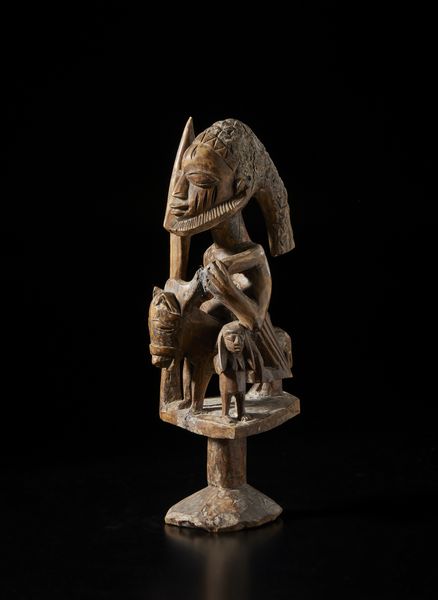 Yoruba -Nigeria : Scultura Shango a forma di cavallo e cavaliere con lancia. Legno a patina naturale.  - Asta Asta 422 | AFRICA, OCEANIA E AMERICHE - ARTIGIANATO AFRICANO: VARI COMMITTENTI E SELEZIONE DALLA COLLEZIONE BARTOLOMUCCI Online - Associazione Nazionale - Case d'Asta italiane