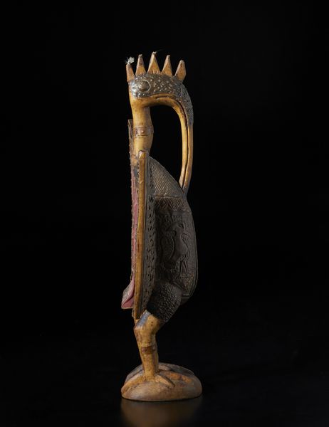 Senufo - Costa d'Avorio/Mali : Scultura  zoomorfa a forma di uccello Calao. Legno duro a patina chiara, metallo e stoffa.  - Asta Asta 422 | AFRICA, OCEANIA E AMERICHE - ARTIGIANATO AFRICANO: VARI COMMITTENTI E SELEZIONE DALLA COLLEZIONE BARTOLOMUCCI Online - Associazione Nazionale - Case d'Asta italiane