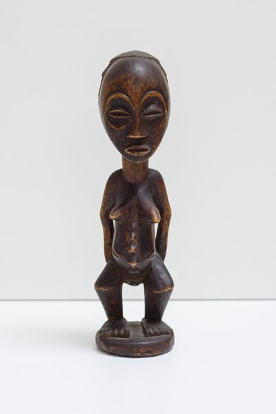 Hemba - Repubblica Democratica del Congo : Scultura antropomorfa femminile. Legno duro a patina scura.  - Asta Asta 422 | AFRICA, OCEANIA E AMERICHE - ARTIGIANATO AFRICANO: VARI COMMITTENTI E SELEZIONE DALLA COLLEZIONE BARTOLOMUCCI Online - Associazione Nazionale - Case d'Asta italiane