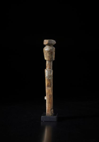 Adan - Togo/Ghana : Scultura antropomorfa stilizzata Aklama. Legno duro a patina naturale.  - Asta Asta 422 | AFRICA, OCEANIA E AMERICHE - ARTIGIANATO AFRICANO: VARI COMMITTENTI E SELEZIONE DALLA COLLEZIONE BARTOLOMUCCI Online - Associazione Nazionale - Case d'Asta italiane