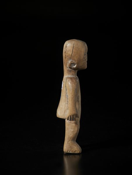 Ewe - Ghana : Scultura antropomorfa.Legno duro a patina naturale con tracce di pigmento e caolino.  - Asta Asta 422 | AFRICA, OCEANIA E AMERICHE - ARTIGIANATO AFRICANO: VARI COMMITTENTI E SELEZIONE DALLA COLLEZIONE BARTOLOMUCCI Online - Associazione Nazionale - Case d'Asta italiane