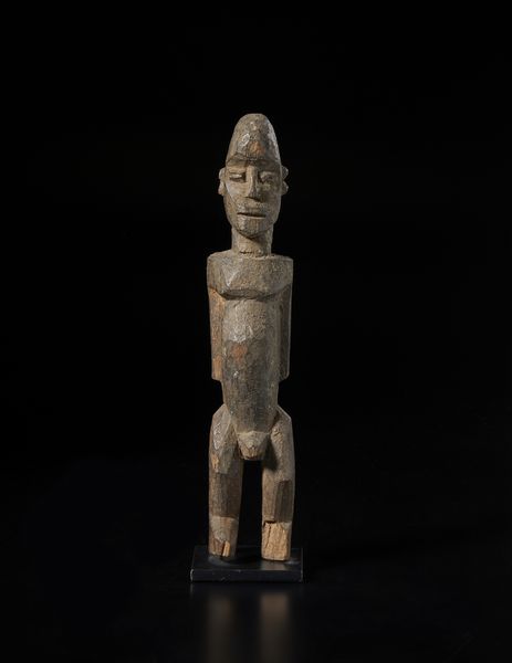 Lobi - Burkina Faso/Costa d'Avorio : Scultura antropomorfa Bateba.Legno duro a patina scura.  - Asta Asta 422 | AFRICA, OCEANIA E AMERICHE - ARTIGIANATO AFRICANO: VARI COMMITTENTI E SELEZIONE DALLA COLLEZIONE BARTOLOMUCCI Online - Associazione Nazionale - Case d'Asta italiane