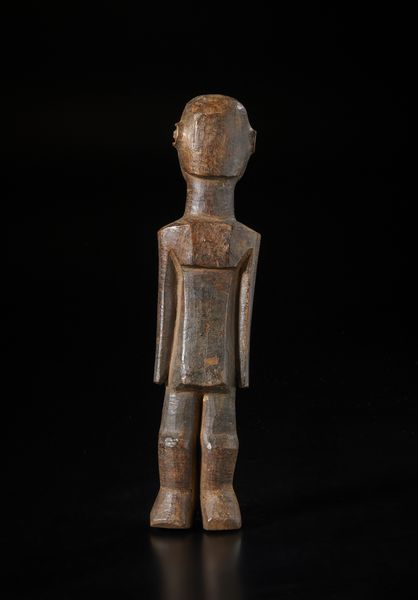 Lobi - Burkina Faso/Costa d'Avorio : Statua antropomorfa bateba. Legno duro a patina naturale-marrone.  - Asta Asta 422 | AFRICA, OCEANIA E AMERICHE - ARTIGIANATO AFRICANO: VARI COMMITTENTI E SELEZIONE DALLA COLLEZIONE BARTOLOMUCCI Online - Associazione Nazionale - Case d'Asta italiane