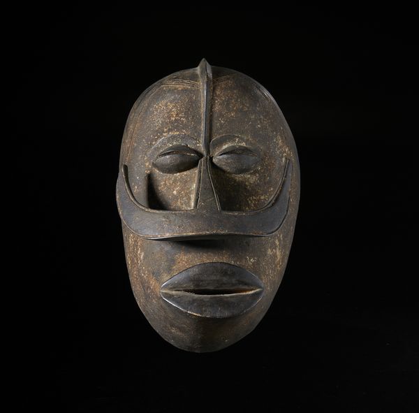 Bt - Costa d'Avorio : Maschera  antropomorfa. Legno e pigmenti.  - Asta Asta 422 | AFRICA, OCEANIA E AMERICHE - ARTIGIANATO AFRICANO: VARI COMMITTENTI E SELEZIONE DALLA COLLEZIONE BARTOLOMUCCI Online - Associazione Nazionale - Case d'Asta italiane