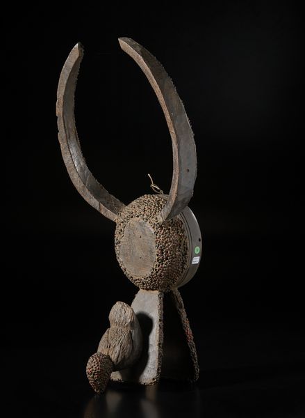 Kantana/Mama, Nigeria : Maschera zoomorfa in forma di bovide e uccello. Legno duro a patina scura, resina e semi.  - Asta Asta 422 | AFRICA, OCEANIA E AMERICHE - ARTIGIANATO AFRICANO: VARI COMMITTENTI E SELEZIONE DALLA COLLEZIONE BARTOLOMUCCI Online - Associazione Nazionale - Case d'Asta italiane