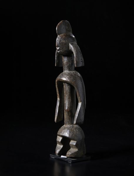 Mumuye - Nigeria/Camerun : Scultura antropomorfa stilizzata. Legno duro a patina scura.  - Asta Asta 422 | AFRICA, OCEANIA E AMERICHE - ARTIGIANATO AFRICANO: VARI COMMITTENTI E SELEZIONE DALLA COLLEZIONE BARTOLOMUCCI Online - Associazione Nazionale - Case d'Asta italiane