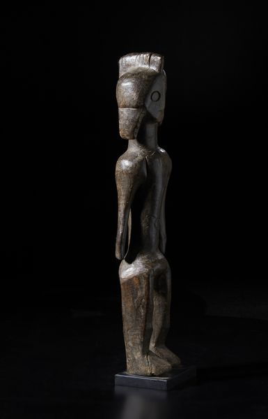 Mumuye - Nigeria/Camerun : Scultura antropomorfa stilizzata. Legno duro a patina scura.  - Asta Asta 422 | AFRICA, OCEANIA E AMERICHE - ARTIGIANATO AFRICANO: VARI COMMITTENTI E SELEZIONE DALLA COLLEZIONE BARTOLOMUCCI Online - Associazione Nazionale - Case d'Asta italiane