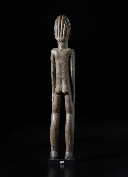 Lobi - Burkina Faso : Scultura antropomorfa Bateba.Legno duro a patina scura.  - Asta Asta 422 | AFRICA, OCEANIA E AMERICHE - ARTIGIANATO AFRICANO: VARI COMMITTENTI E SELEZIONE DALLA COLLEZIONE BARTOLOMUCCI Online - Associazione Nazionale - Case d'Asta italiane