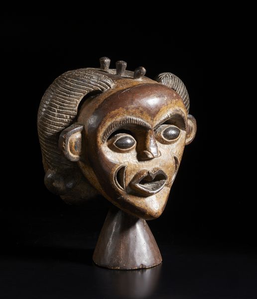 Artigianato africano : Maschera antropomorfa. Legno e pigmenti.  - Asta Asta 422 | AFRICA, OCEANIA E AMERICHE - ARTIGIANATO AFRICANO: VARI COMMITTENTI E SELEZIONE DALLA COLLEZIONE BARTOLOMUCCI Online - Associazione Nazionale - Case d'Asta italiane