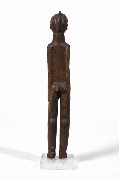 Lobi - Burkina Faso/Costa d'Avorio : Grande scultura antropomorfa Bateba.Legno duro a patina scura.  - Asta Asta 422 | AFRICA, OCEANIA E AMERICHE - ARTIGIANATO AFRICANO: VARI COMMITTENTI E SELEZIONE DALLA COLLEZIONE BARTOLOMUCCI Online - Associazione Nazionale - Case d'Asta italiane