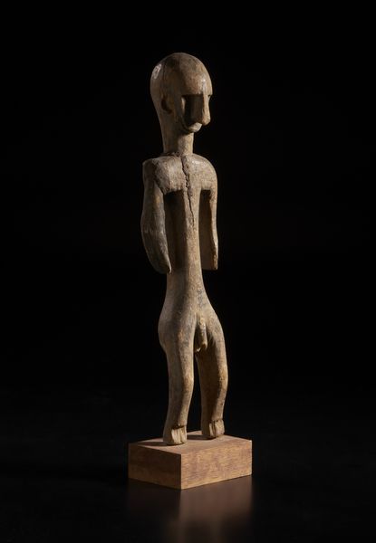 Bambara - Mali : Scultura antropomorfa maschile. Legno a patina naturale.  - Asta Asta 422 | AFRICA, OCEANIA E AMERICHE - ARTIGIANATO AFRICANO: VARI COMMITTENTI E SELEZIONE DALLA COLLEZIONE BARTOLOMUCCI Online - Associazione Nazionale - Case d'Asta italiane