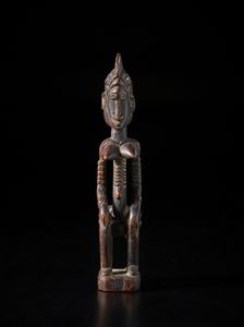 Mossi - Burkina Faso : Scultura antropomorfa femminile seduta su seggio.Legno a patina scura.  - Asta Asta 422 | AFRICA, OCEANIA E AMERICHE - ARTIGIANATO AFRICANO: VARI COMMITTENTI E SELEZIONE DALLA COLLEZIONE BARTOLOMUCCI Online - Associazione Nazionale - Case d'Asta italiane