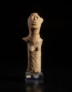 Bura Asinda, Niger : Scultura  antropomorfa.Terracotta.  - Asta Asta 422 | AFRICA, OCEANIA E AMERICHE - ARTIGIANATO AFRICANO: VARI COMMITTENTI E SELEZIONE DALLA COLLEZIONE BARTOLOMUCCI Online - Associazione Nazionale - Case d'Asta italiane