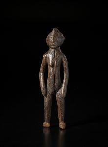 Mossi - Burkina Faso - Scultura antropomorfa. Legno a patina marrone lucida.