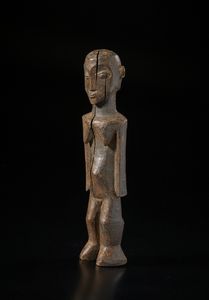 Lobi - Burkina Faso/Costa d'Avorio : Statua antropomorfa bateba. Legno duro a patina naturale-marrone.  - Asta Asta 422 | AFRICA, OCEANIA E AMERICHE - ARTIGIANATO AFRICANO: VARI COMMITTENTI E SELEZIONE DALLA COLLEZIONE BARTOLOMUCCI Online - Associazione Nazionale - Case d'Asta italiane