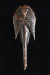 Marka, Mali : Testa di marionetta antropomorfa. Legno a patina scura e metallo.  - Asta Asta 422 | AFRICA, OCEANIA E AMERICHE - ARTIGIANATO AFRICANO: VARI COMMITTENTI E SELEZIONE DALLA COLLEZIONE BARTOLOMUCCI Online - Associazione Nazionale - Case d'Asta italiane