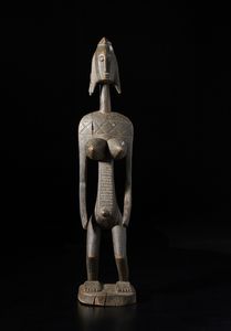 Bambara - Mali : Scultura antropomorfa femminile. Legno duro a patina scura.  - Asta Asta 422 | AFRICA, OCEANIA E AMERICHE - ARTIGIANATO AFRICANO: VARI COMMITTENTI E SELEZIONE DALLA COLLEZIONE BARTOLOMUCCI Online - Associazione Nazionale - Case d'Asta italiane