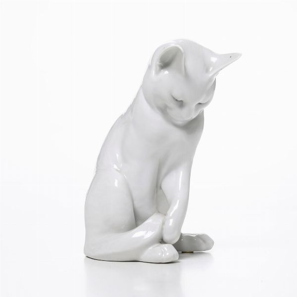 Figurina di gatto.<BR>Danimarca, Manifattura Royal Copenhagen, 1985-1991.  - Asta Maioliche e Porcellane - Associazione Nazionale - Case d'Asta italiane