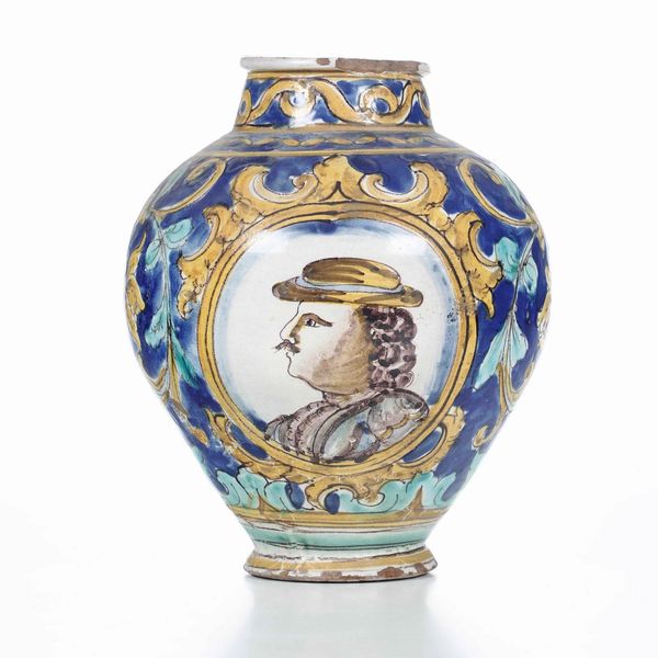 Vaso a boccia.<BR>Sicilia, Caltagirone, XIX secolo.  - Asta Maioliche e Porcellane - Associazione Nazionale - Case d'Asta italiane
