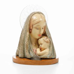 Scultura di busto di Madonna con bambino, XX secolo.<BR>  - Asta Maioliche e Porcellane - Associazione Nazionale - Case d'Asta italiane